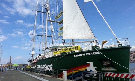 Greenpeace, allarme Concordia "Seguiremo lo spostamento dal mare e dal cielo"