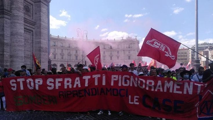 Sfratti, carovita e affitti: il movimento per la casa pronto a scendere in piazza