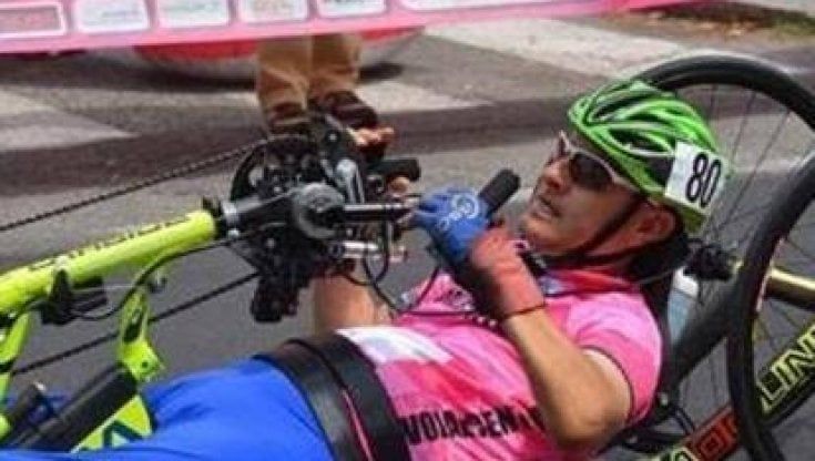 Incidente fatale: è morto il campione di handbike Andrea Conti. Era noto come il ciclista poeta