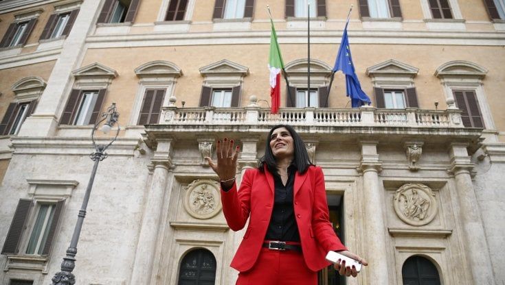 Appendino in Parlamento: “Che emozione. Torno a fare il lavoro di prima, per l’Italia e per le donne”