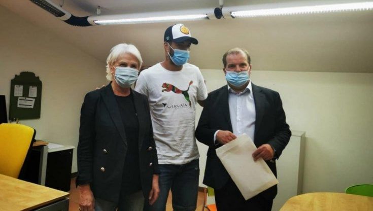 Suarez, il verbale dell'interrogatorio: "Fu l'università a darmi il pdf prima dell'esame"