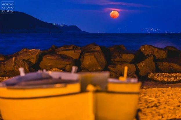 Ischia, notte di incanto con la super luna