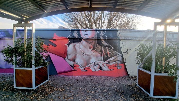 Tumore al seno, a Brescia un murales di Sant’Agata per promuovere la prevenzione