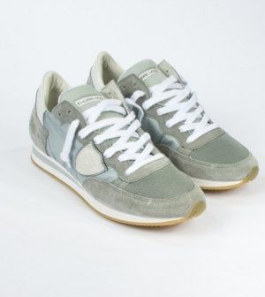 21 Investimenti si mette le sneaker