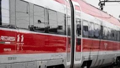 Trenitalia, l'abbonamento all'alta velocità diventa meno caro. Ma la prenotazione sarà a pagamento
