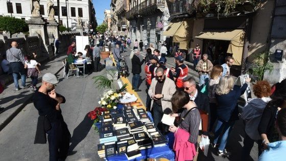 Palermo: un chilometro di libri nel cuore del Cassaro