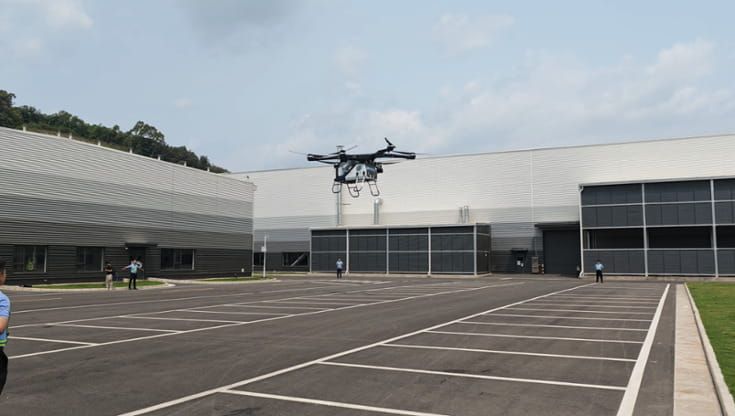 Land Aircraft Carrier: l’auto volante modulare di Aridge è pronta