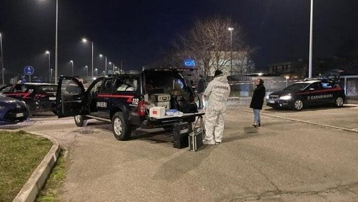 San Giovanni in Persiceto, nei bigliettini la disperazione della donna che ha ucciso il marito malato di Parkinson