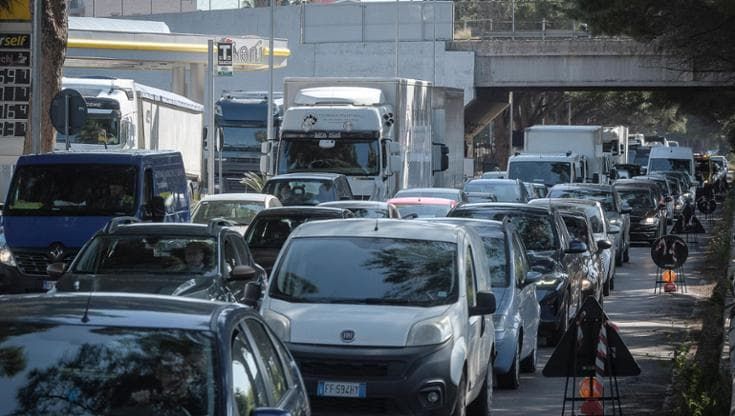 Nove chilometri in un’ora, la circonvallazione di Palermo è una trappola