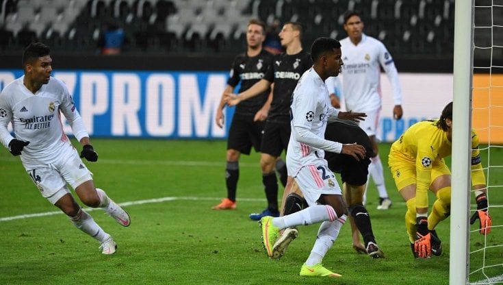 Champions: Casemiro salva il Real al 93'. Vincono Bayern, Liverpool e City