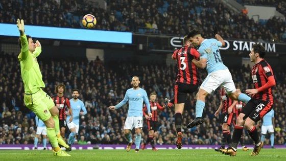 Inghilterra: il City non conosce ostacoli, Conte stoppato dall'Everton