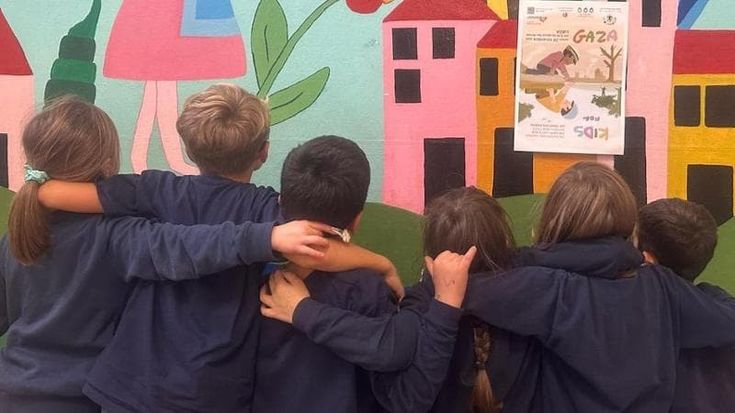 A Lucca c’è Kids for Gaza: “La marcia dei bambini per i bambini, con le sole bandiere della pace”