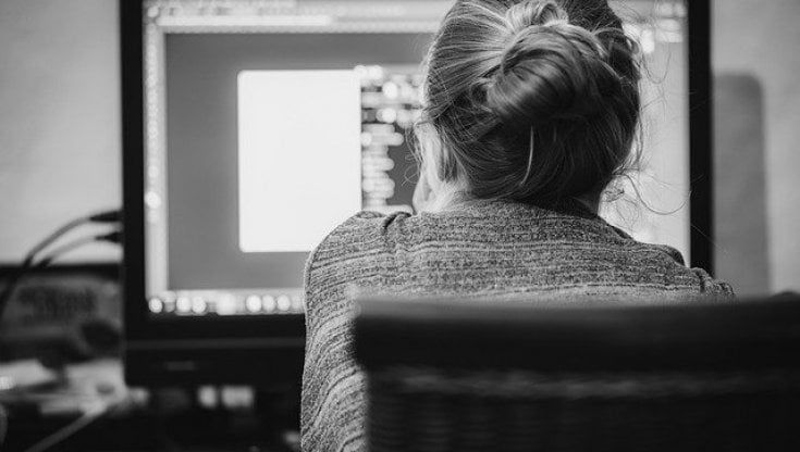 Coronavirus e smart working: il peso dello stress sulle donne