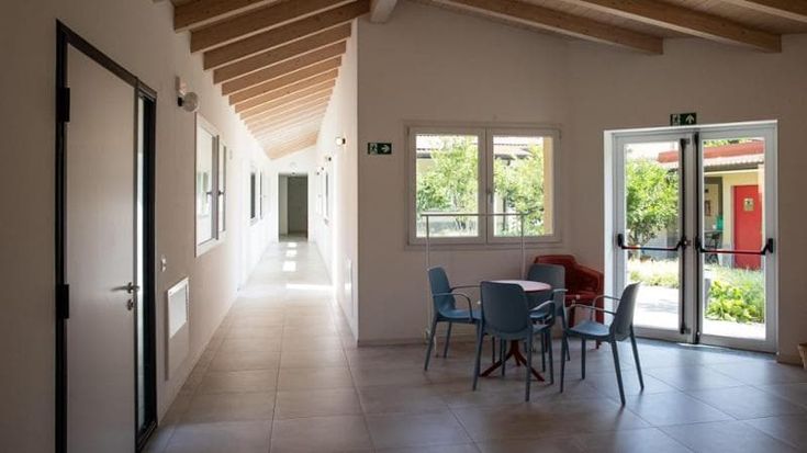 Il cohousing degli anziani cerca giovani: “Stanze ad affitto calmierato in cambio di volontariato”
