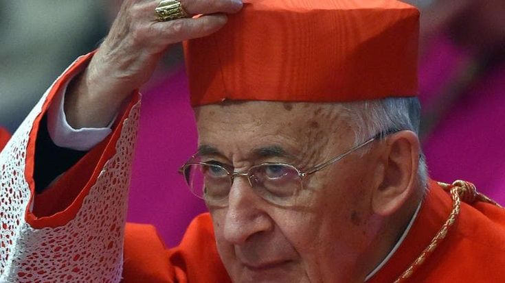 Il cardinale Ruini in condizioni critiche: assistito da medici e infermieri, è curato a casa