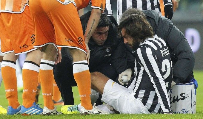 Juventus, infortunio al ginocchio per Pirlo: rischia uno stop di 40 giorni