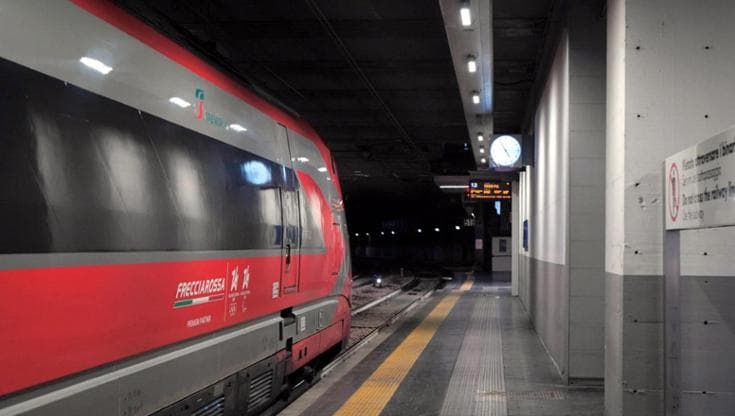 Donna investita da un treno, circolazione sospesa per un’ora tra Rifredi e Castello