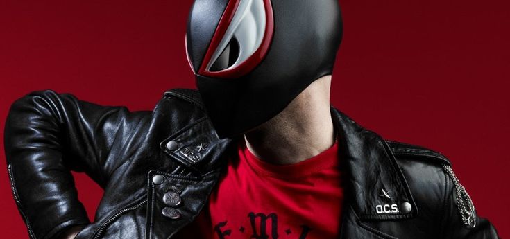 Bloody Beetroots, la truffa dell'elettronica: "Con Perry Farrell e Tommy Lee picchio duro"