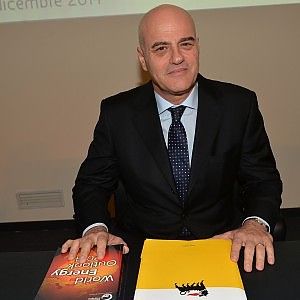 Eni congela la vendita del 43% di Saipem