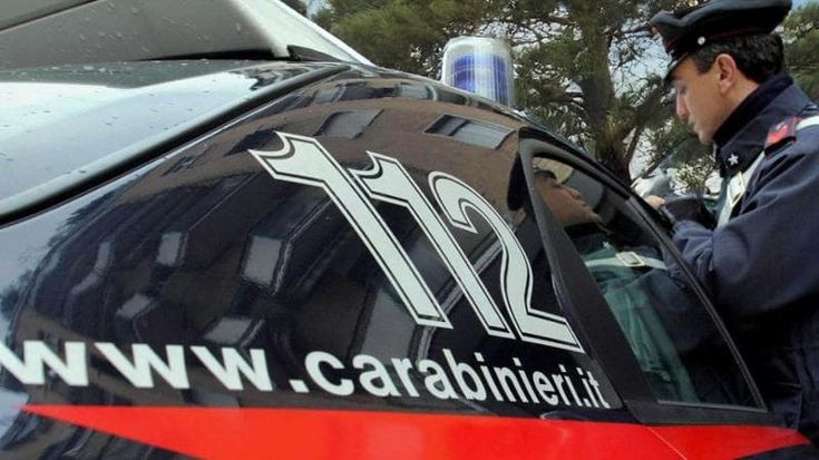 Aggredisce e minaccia la ex, arrestato dai carabinieri