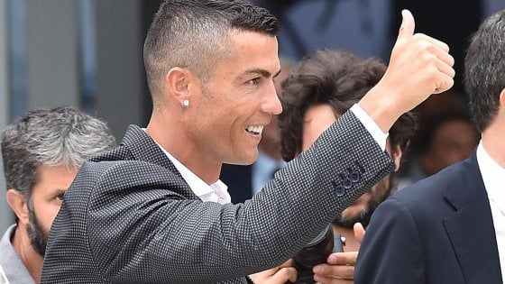 Instagram, con un 'Buongiorno' Cristiano Ronaldo sfiora il record: oltre 6 milioni di like in poche ore