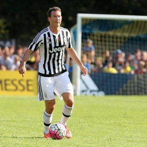 Juventus, un sorriso per Allegri: Lichtsteiner ha recuperato