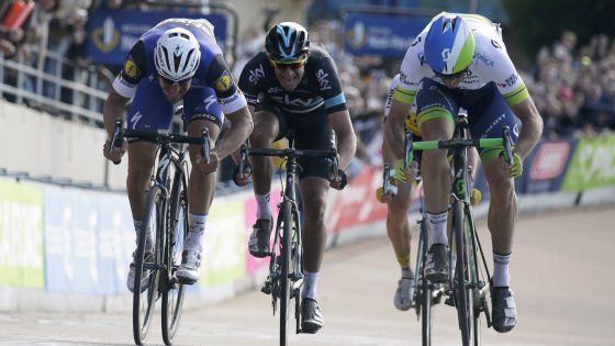 Parigi-Roubaix, l'impresa del vecchio Hayman. Boonen manca la storia di un soffio