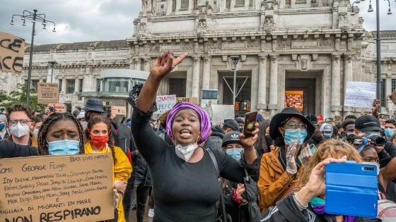Milano per George Floyd: migliaia di manifestanti in piazza contro il razzismo