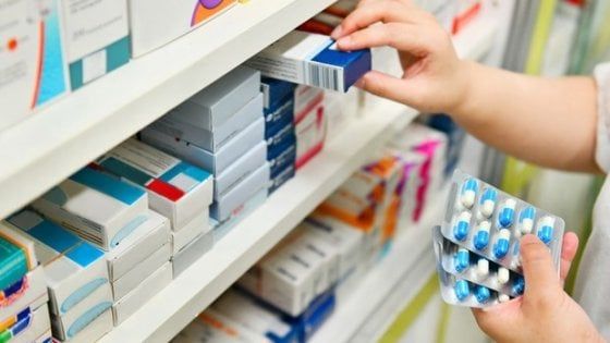 Coronavirus, l'appello dell'Aifa: "Anche in pandemia garantite cure ai cronici"