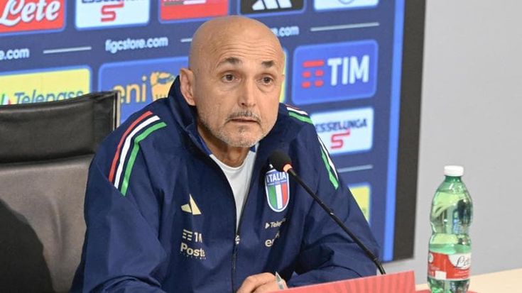 Spalletti esonerato da ct dell’Italia: “Deluso da me stesso”. Poi lascia commosso la conferenza