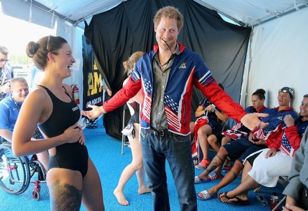 Invictus Game, l'atleta Usa dà la medaglia a Harry: "E' per i medici inglesi che mi hanno salvata"