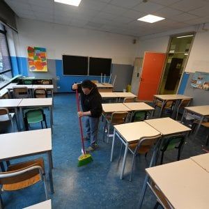 Pulizia delle scuole in tutto il Piemonte, ma l'operazione rischia di dover essere ripetuta