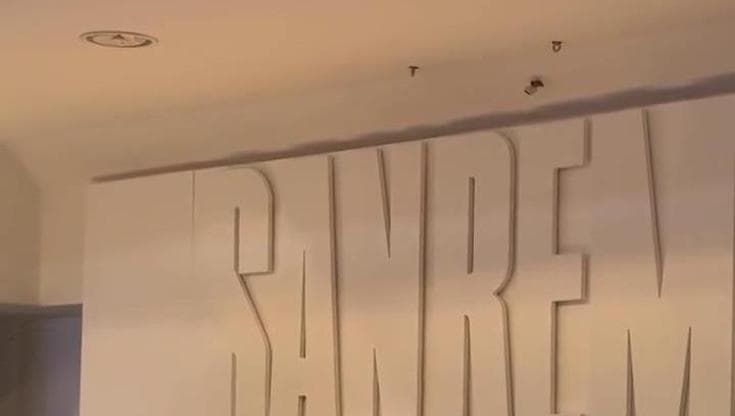 "A casa comanda mia moglie": scontro tra il giornalista e le Bambole di pezza: "Quella non è parità"