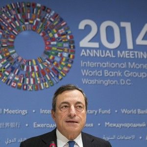 Draghi pessimista sulla ripresa. Padoan: "Abbasseremo le tasse"