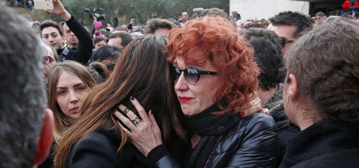 Fiorella Mannoia: "Insieme in tour mi dava lezioni di canto"