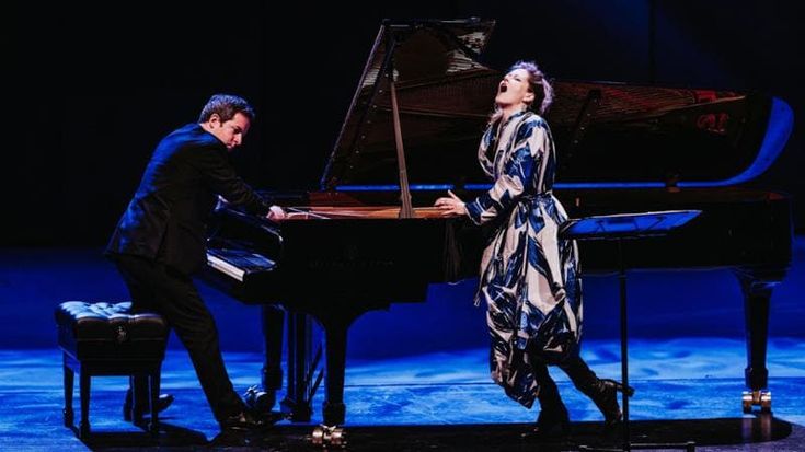 Barbara Hannigan, la voce che supera l’insuperabile: “Canto e dirigo, mi piace mettermi alla prova”