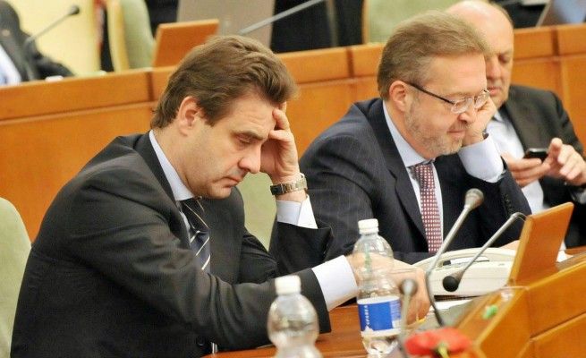 Piemonte, riunione negli Usa-pranzo a Torino: negli scontrini di Cota &amp; C. spunta anche il dono dell'ubiquit&agrave;
