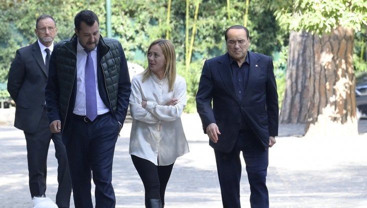 Il centrodestra rassicura su Kiev e Ue. Ma Meloni copia gli slogan da Le Pen