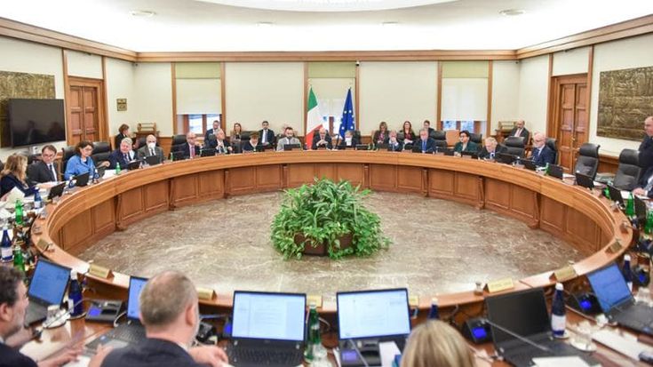 Stretta sulle notizie dei pm, il Csm si spacca sul bavaglio