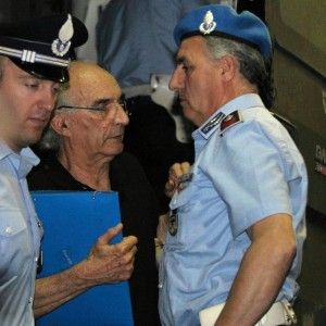 "Aiut&ograve; la moglie", Berneschi torna ai domiciliari