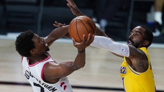 Basket Nba, Toronto ferma i Lakers. I Clippers tornano alla vittoria