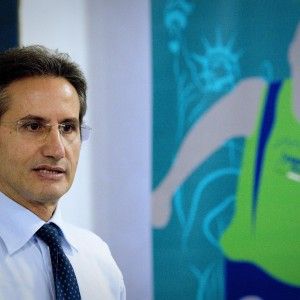 Schiaffo a Caldoro su condono edilizio e acqua: "Illegittimit&agrave; costituzionale" e "contrasto di competenze tra Regione e Stato"