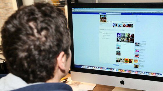 "Mandami tuoi video porno o ti rovino": Reggio Emilia, a processo per violenza sessuale