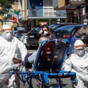 Coronavirus, l'Istituto Cattaneo: "I morti sono molti di più"