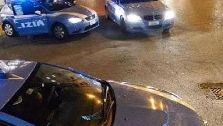 Camorra, tre arresti per il ferimento di un minore davanti a una discoteca a Napoli