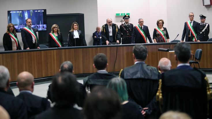 Lo storico: “Lo Stato non si è mai arreso alla mafia, alla fine hanno perso i boss” 