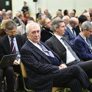Consulenti e dimissioni, i retroscena dell'assemblea Carige