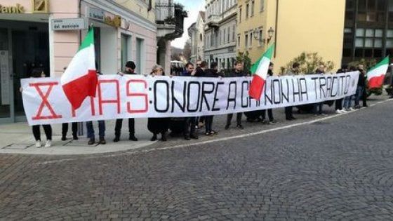 Reduci XMas accolti dal vicesindaco con CasaPound, infuria la polemica a Gorizia
