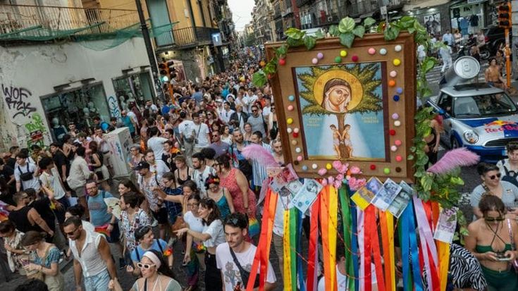 Il successo del Pride “In 300 mila alla festa. Napoli città dei diritti”