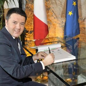 Edilizia scolastica, Renzi scrive ai sindaci: "Indicateci una scuola da sistemare"